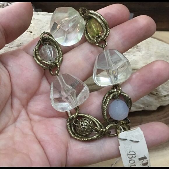 Vintage 1928 Lucite Link Bead Bracelet - Picture 2 of 2